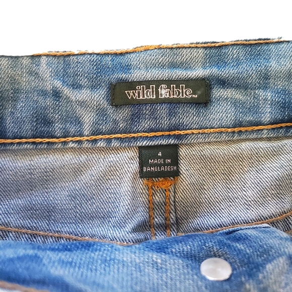 Trendy Denim Checkered Skirt- Like New - Picture 4 of 5